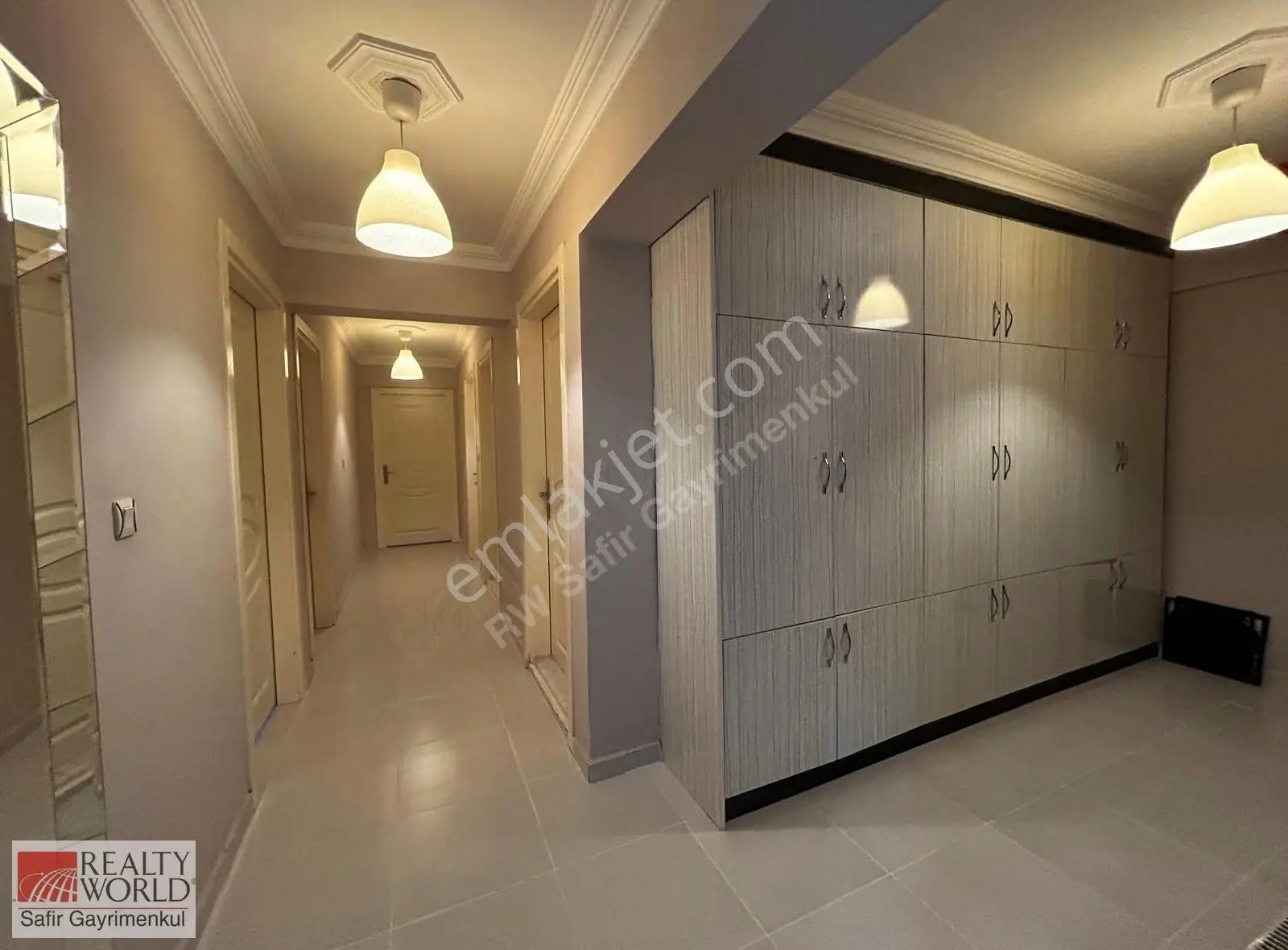 Şemikler'de Site İçinde Kiralık 3+1 Ara Kat Daire - Görsel 3