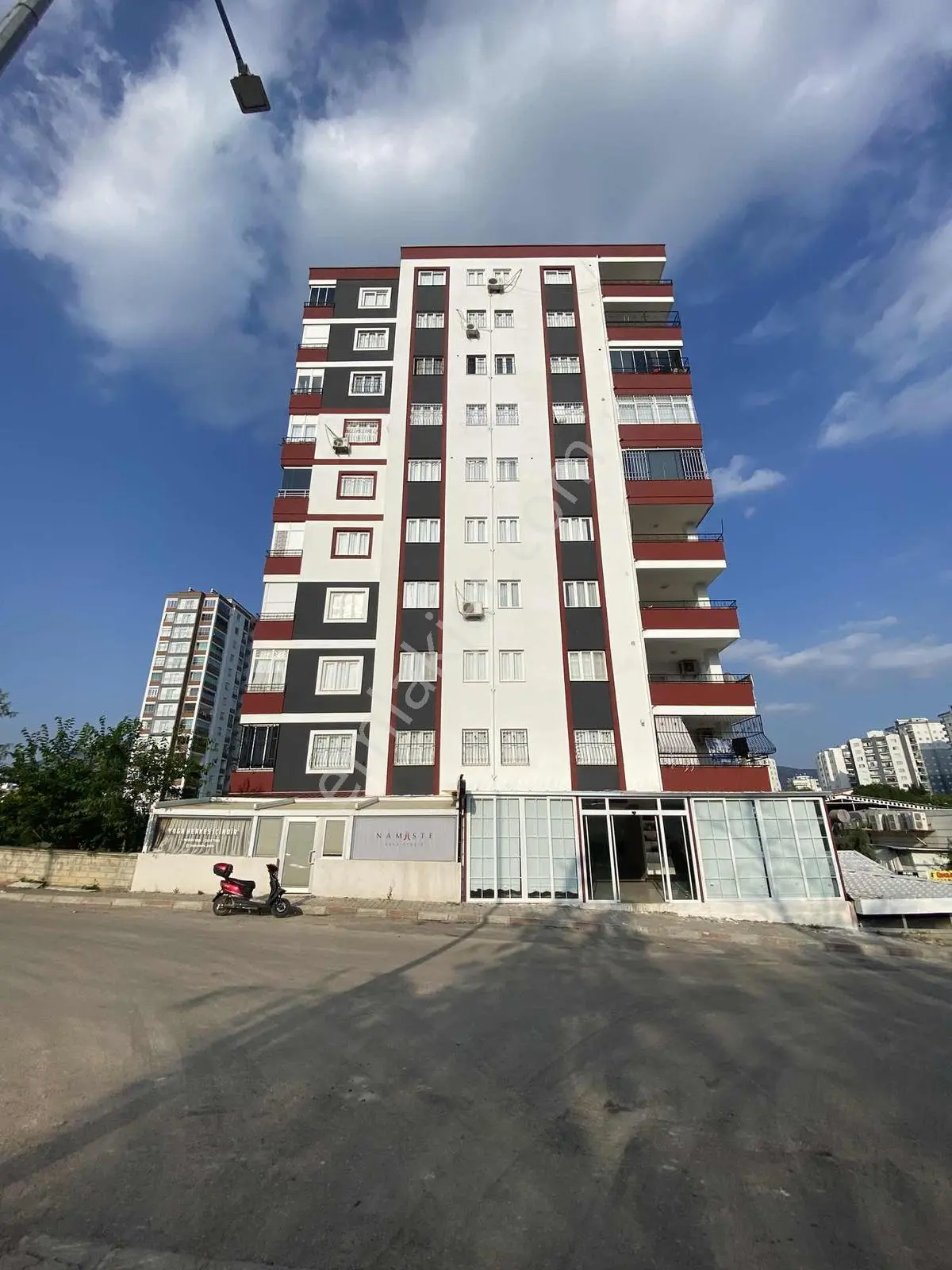 Kozan Gayrimenkulden Fen Lisesi Karşısı Kombili Lüks 3+1