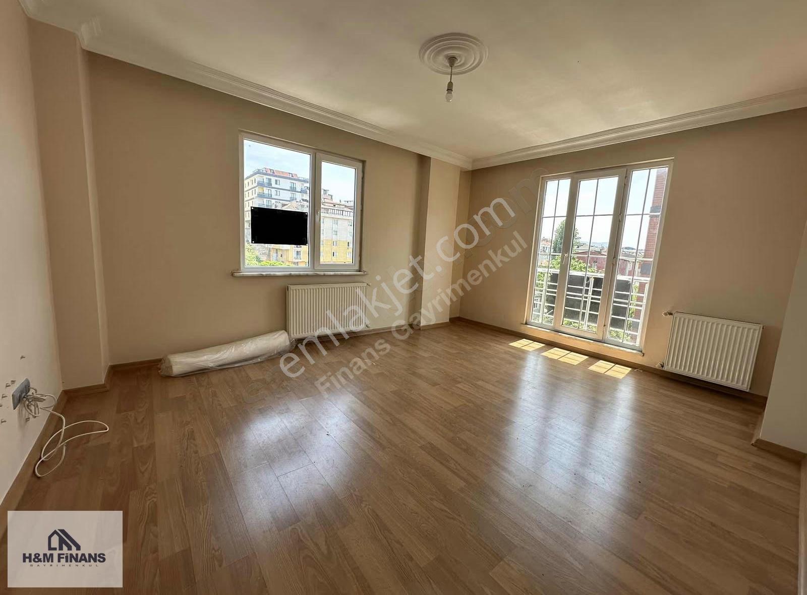 Ümraniye Esenkent Mah'de 2+1 Kiralık Daire