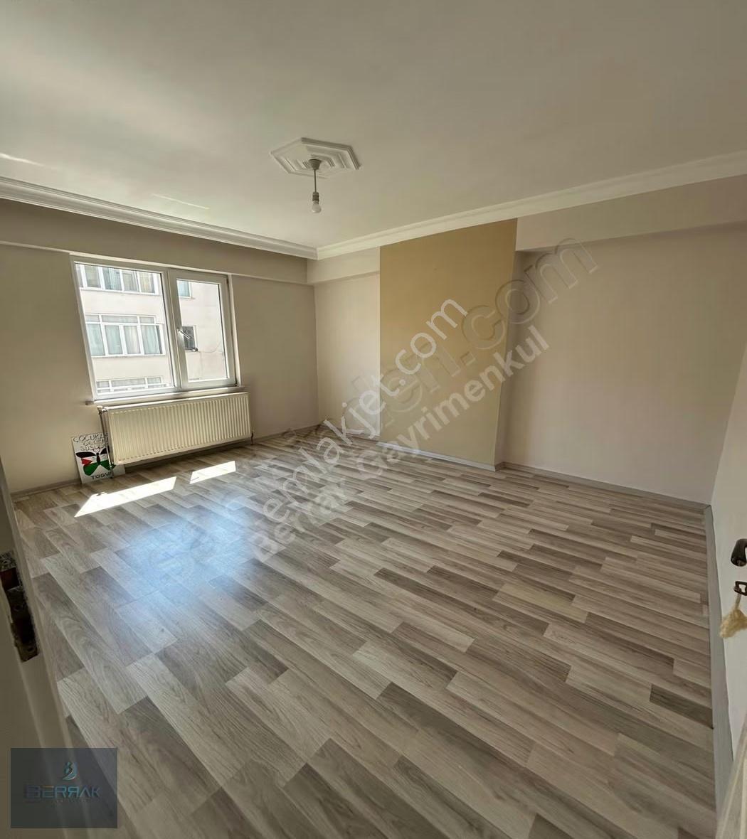 Reşadiye'de Kiralık 3+1 Daire, 140m², Güvenç Taksi Karşısı - Görsel 9