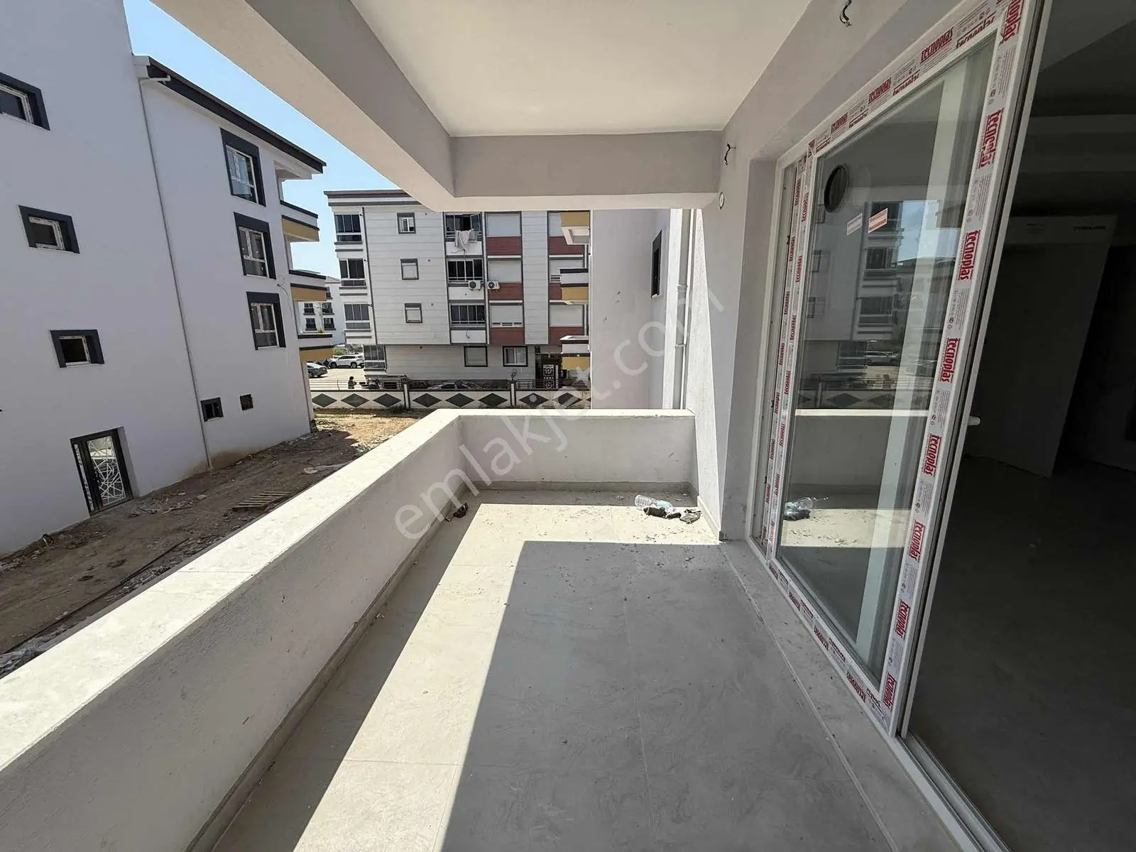 Torbalı Mah. 65m² 1+1 Havuzlu Site Geniş Sıfır Arakat Ultra Lüx - Görsel 17