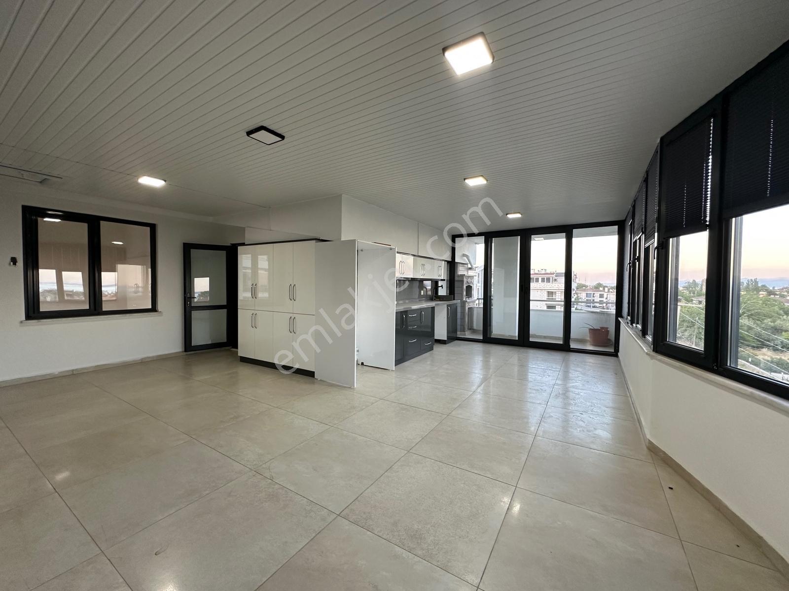 Küçükkuyu Mıhlı Mh. Denize Çok Yakın Satılık 3+1 Dubleks Daire - Görsel 27
