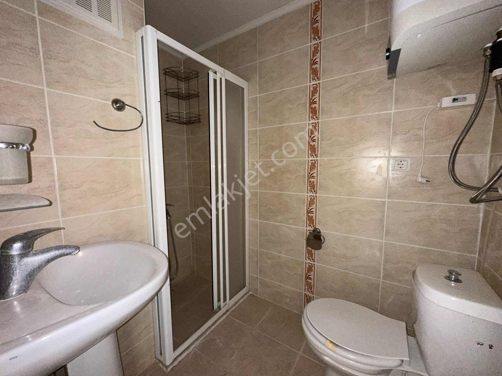 Kuşadası Marina Bölgesinde Satılık 2+1 Bahçe Katı Daire Kuşa - Görsel 21
