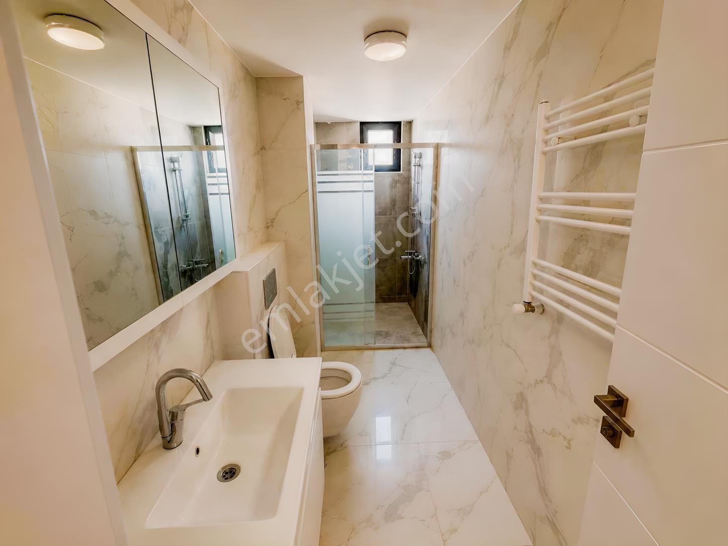 Libadiye'de, Emaar'a Yürüme Mesafesinde Sıfır Binada 2+1 Daire - Görsel 3