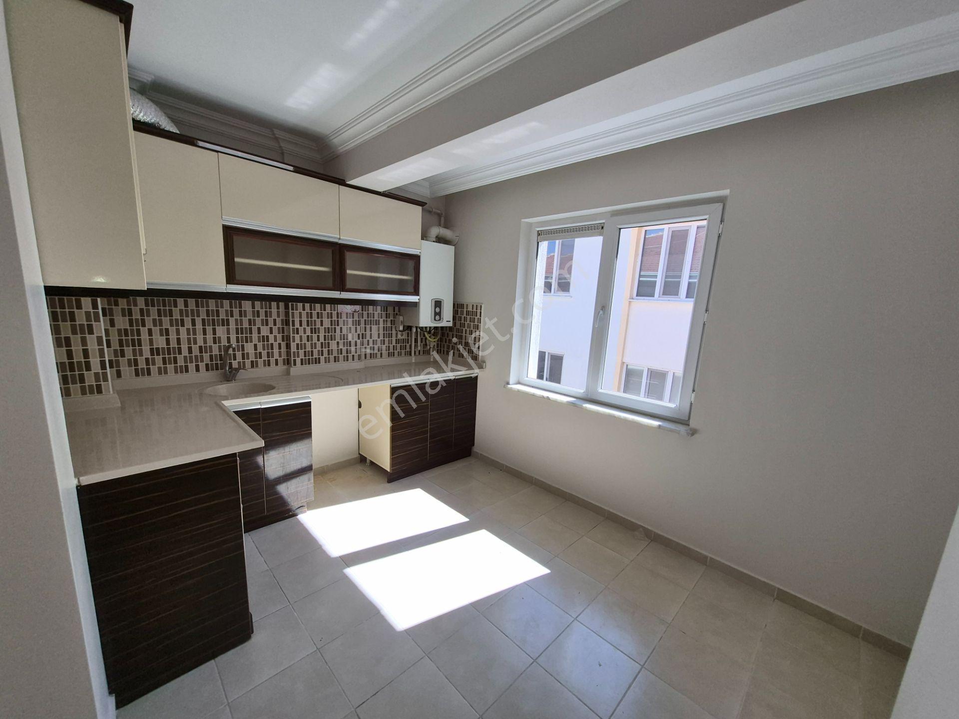 Century 21 Vizyon'dan Göztepe Mahallesinde Kiralık 2+1 Daire - Görsel 8