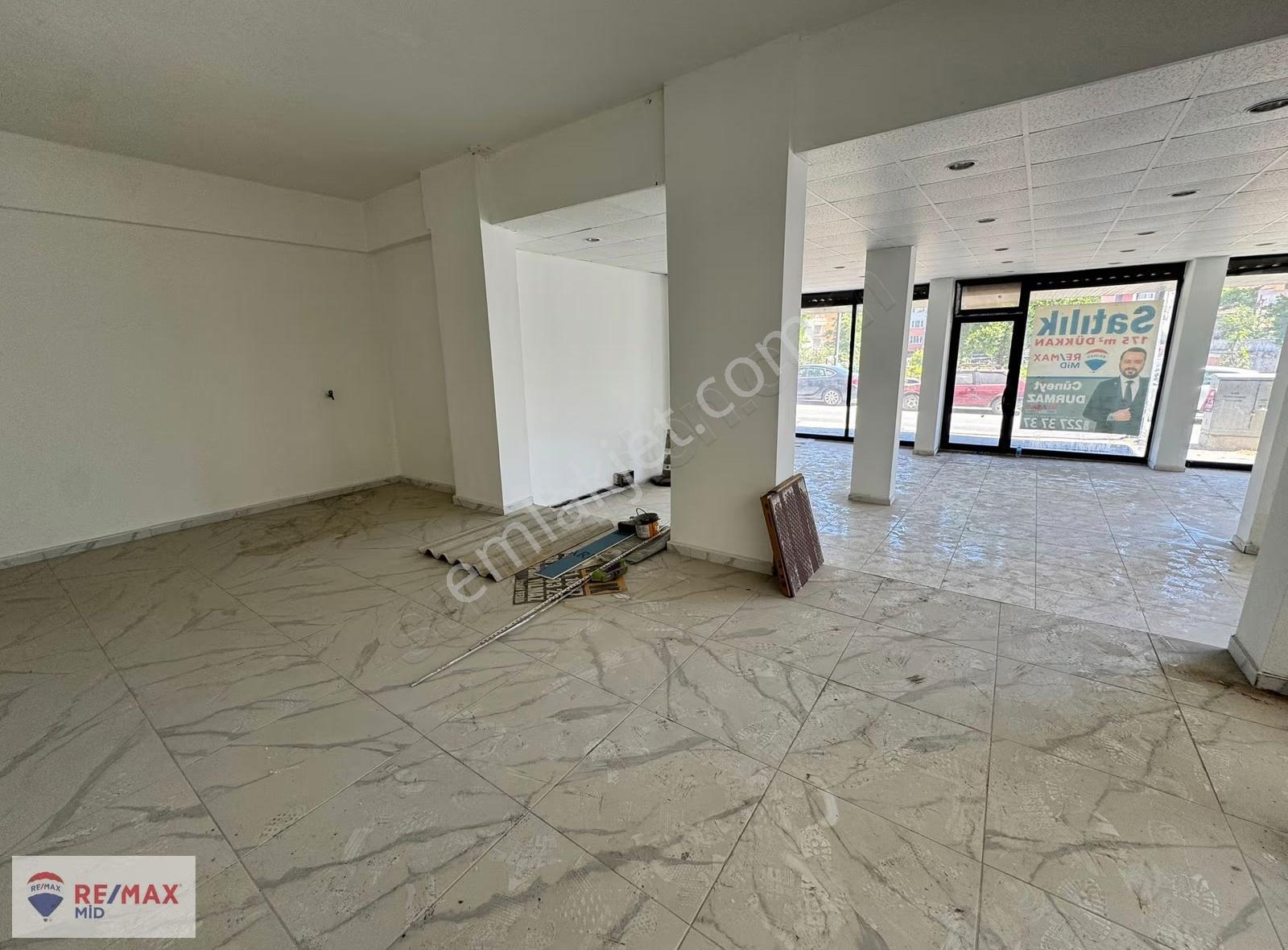 Remax Mid'den Satılık 175 M² Cadde Üzeri Köşe Dükkan - Görsel 10