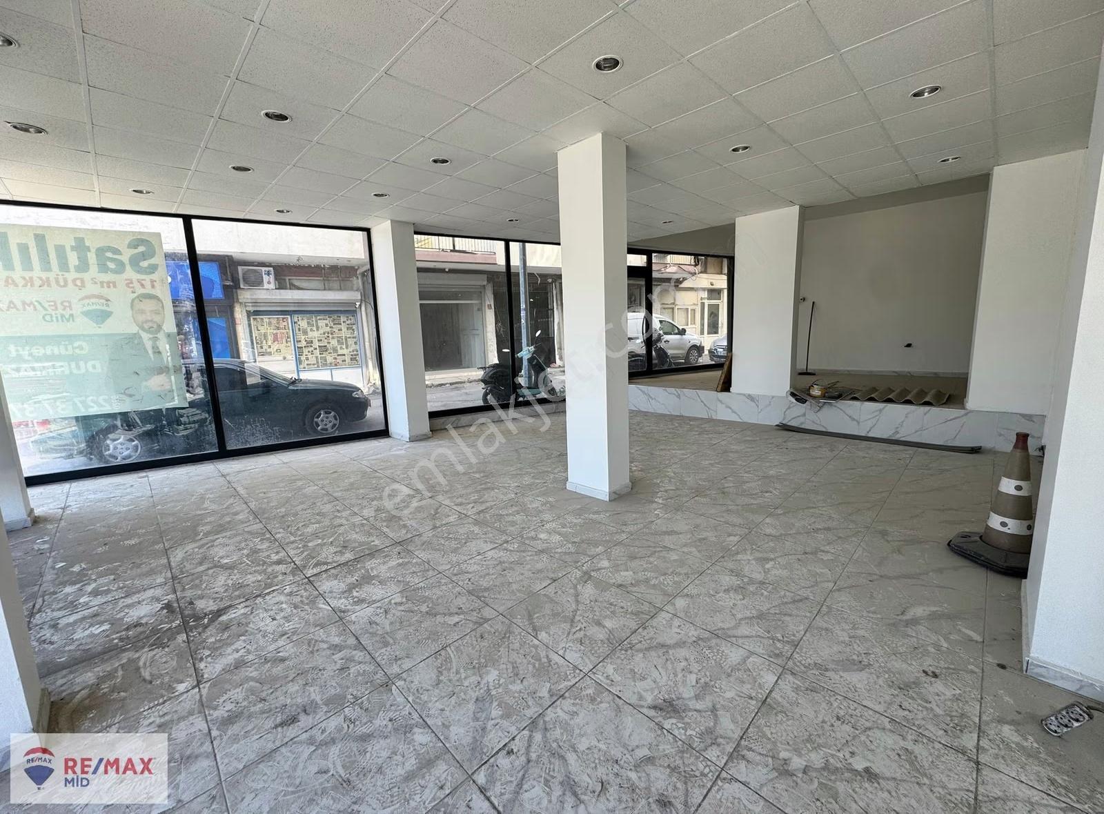 Remax Mid'den Satılık 175 M² Cadde Üzeri Köşe Dükkan - Görsel 7