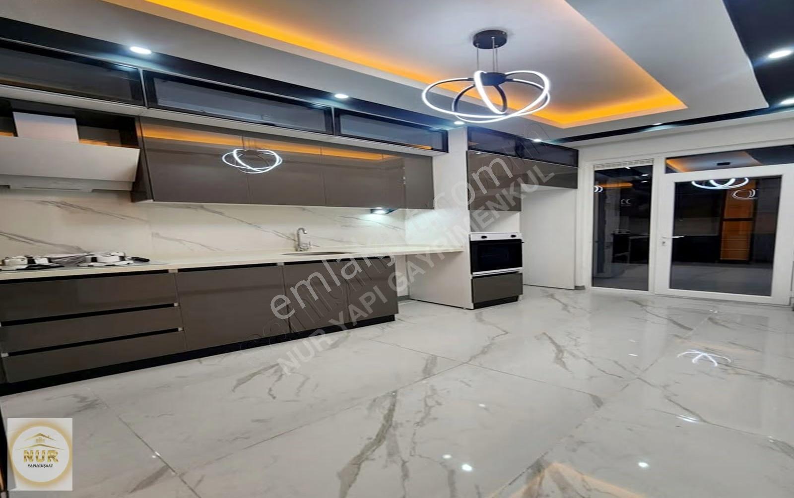 Nur Yapı'dan Emsali Görülmedi Sıfır Ayarında Metrobüse Komşu 2+1 - Görsel 14