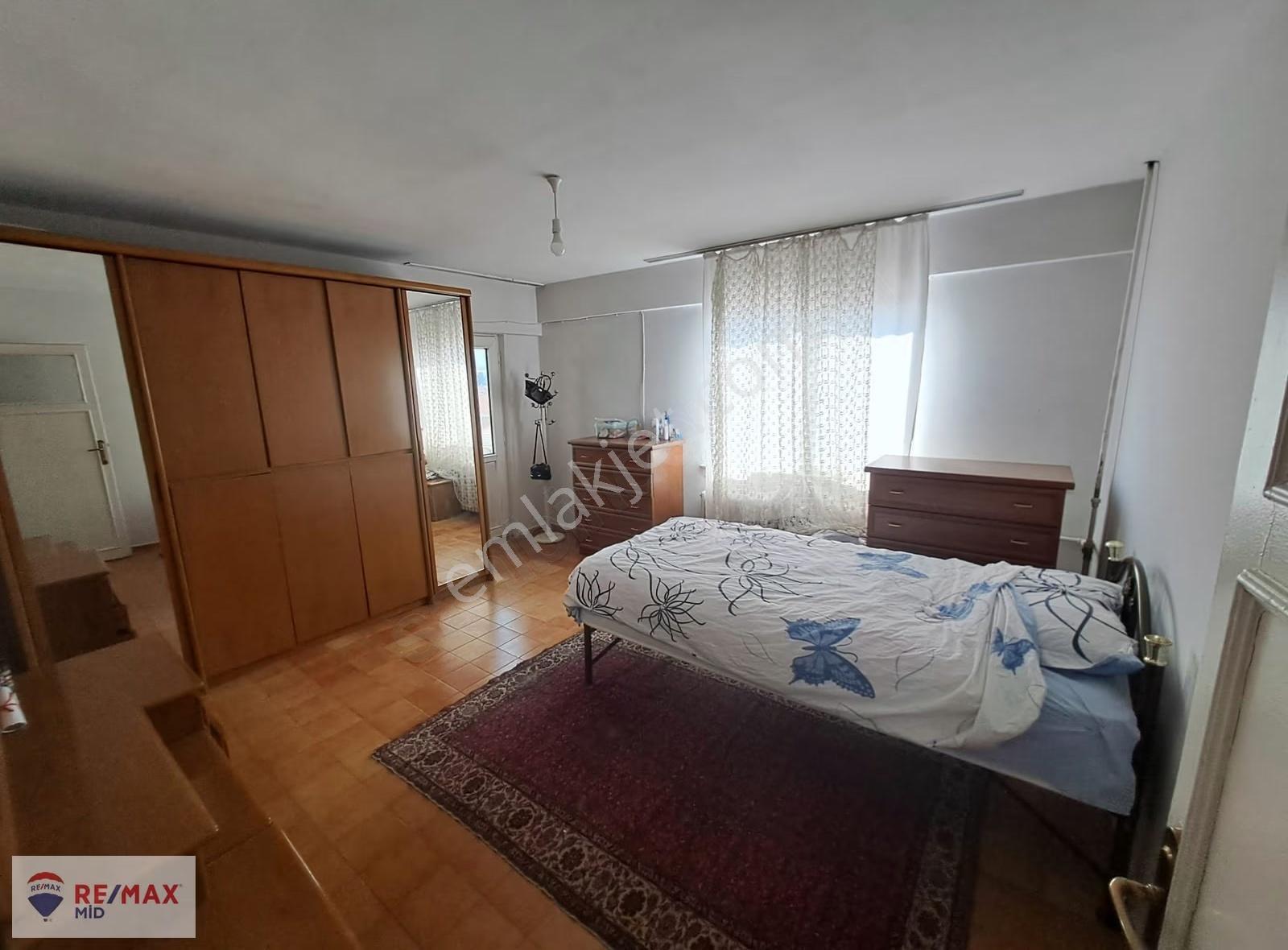 Remax Mid Altıeylül Mahallesinde Kiralık Eşyalı 3+1 Daire - Görsel 6