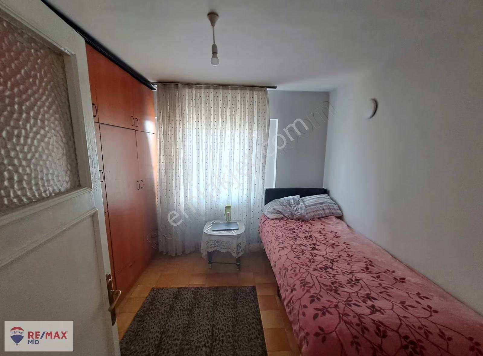 Remax Mid Altıeylül Mahallesinde Kiralık Eşyalı 3+1 Daire - Görsel 32