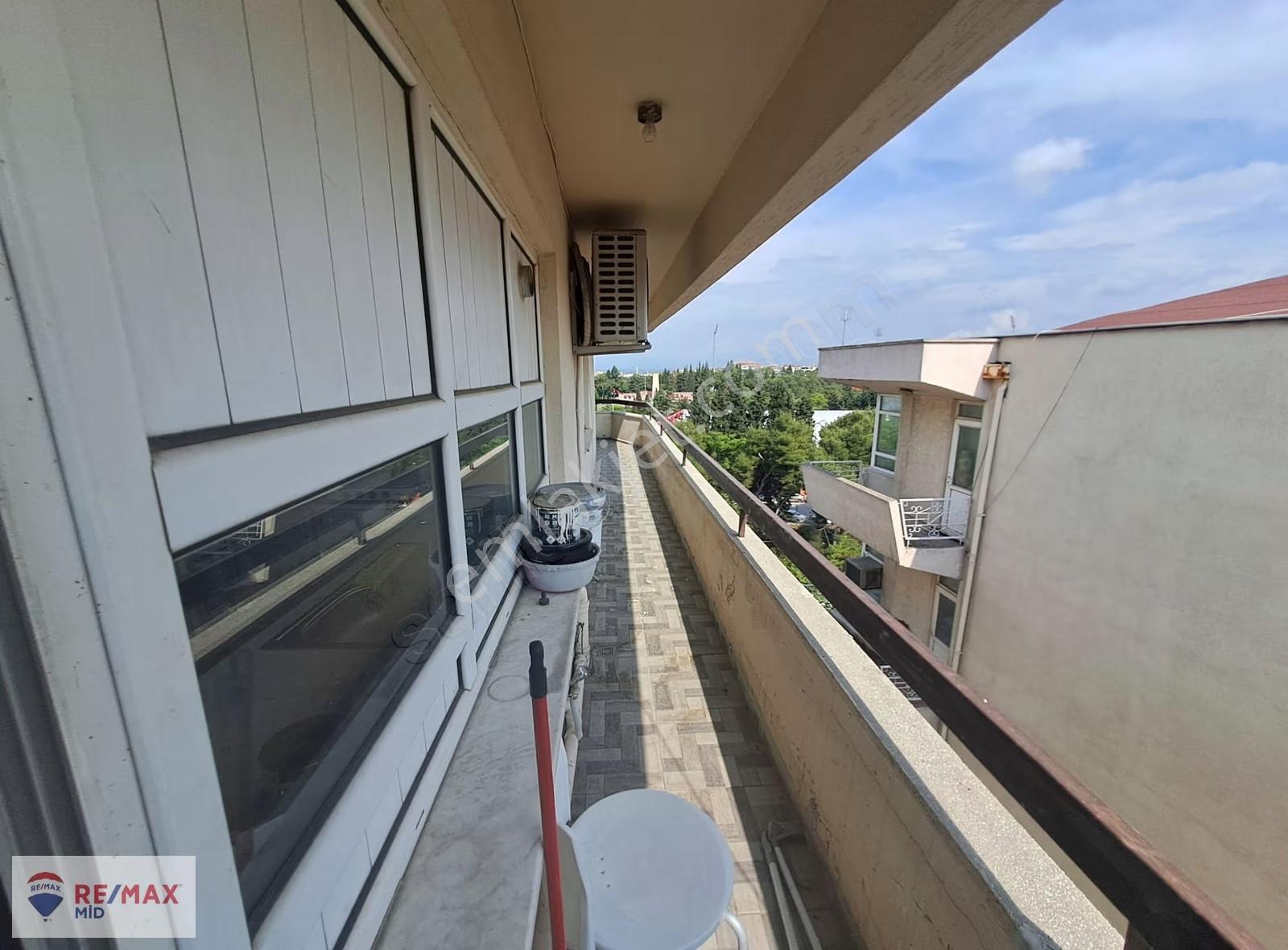 Remax Mid Altıeylül Mahallesinde Kiralık Eşyalı 3+1 Daire - Görsel 17