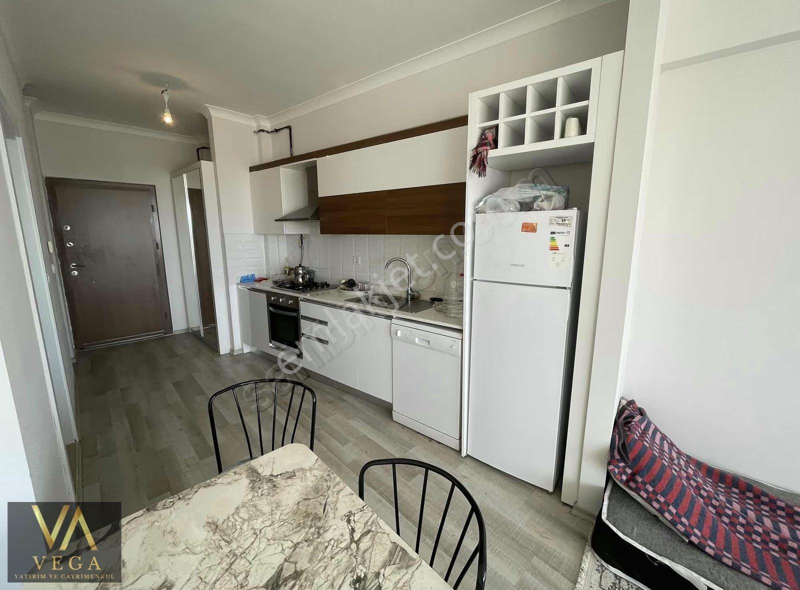 Güzelyurt Mahallesi Site İçinde Satılık 1+1 Arakat Daire
