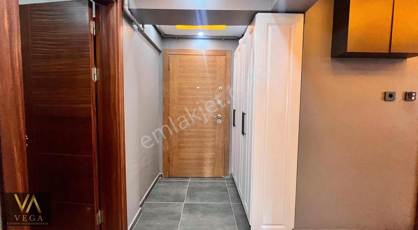 Güzelyurt Mahallesi Havuzlu Sitede Lüks 3+1 Satılık Daire - Görsel 4