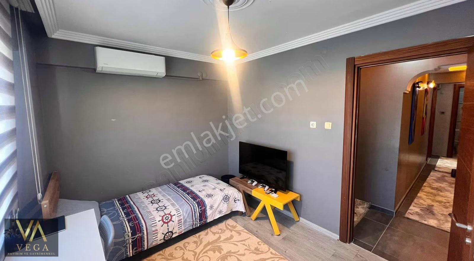 Güzelyurt Mahallesi Havuzlu Sitede Lüks 3+1 Satılık Daire - Görsel 3