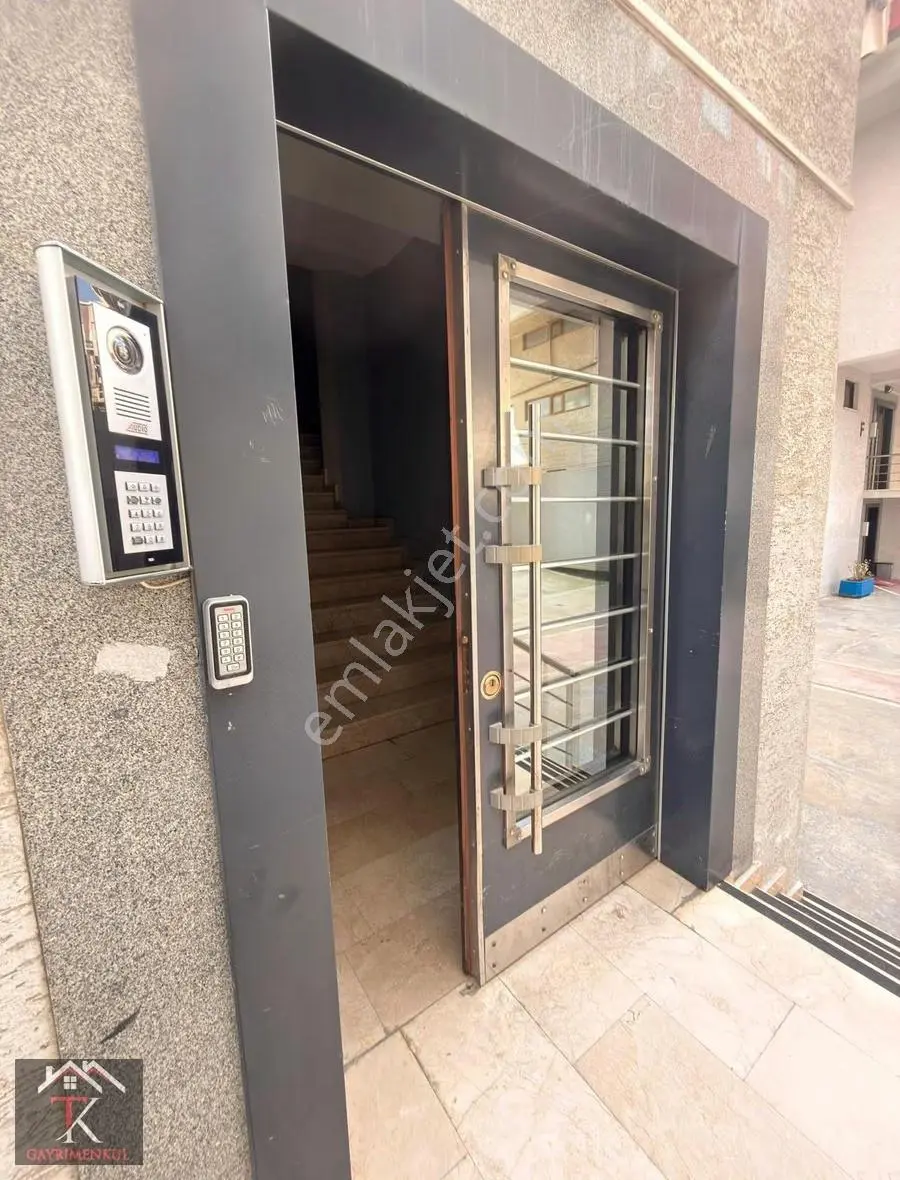 Tk'dan Ümraniye İstiklal'de Satılık 2+1 Daire (okyanus Sitesi) - Görsel 33