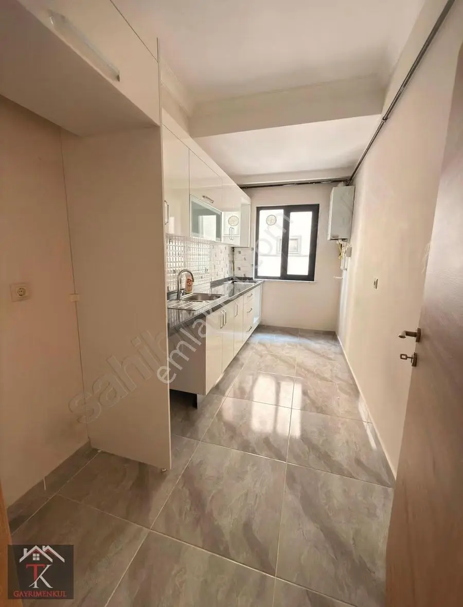 Tk'dan Ümraniye İstiklal'de Satılık 2+1 Daire (okyanus Sitesi) - Görsel 17