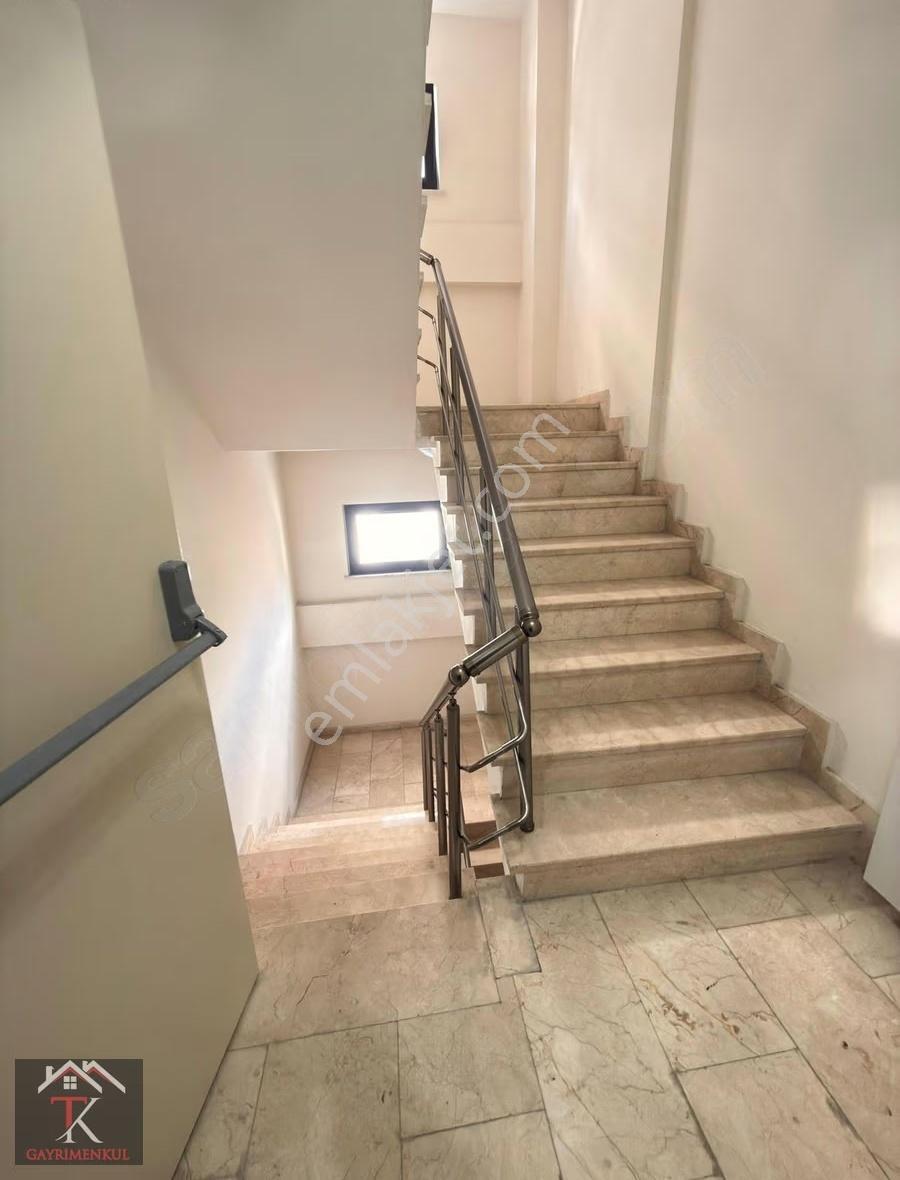 Tk'dan Ümraniye İstiklal'de Satılık 2+1 Daire (okyanus Sitesi) - Görsel 15