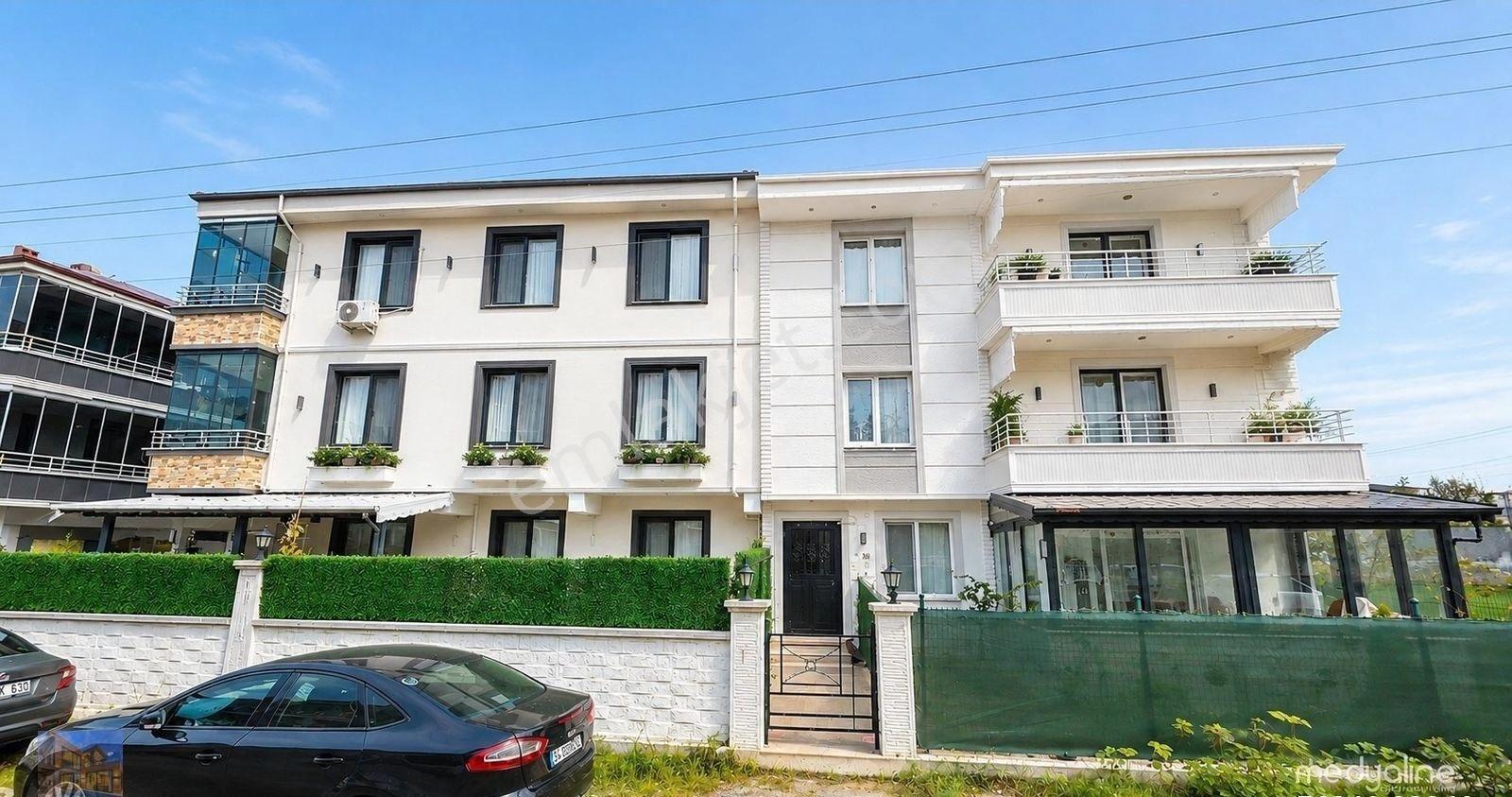 Denize Yakın Konumda, Huzurlu Ve Keyifli Bir Yaşam Sizi Bekliyor! - Görsel 19