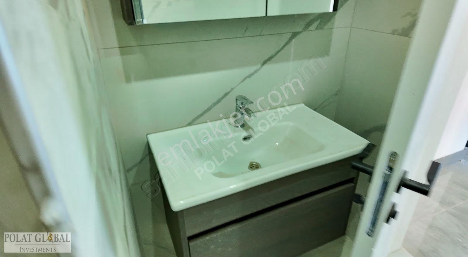 Güllük Merkezde Kiralık 3+1/2+1/1+1 Daireler Ve Dükkanlar - Görsel 17