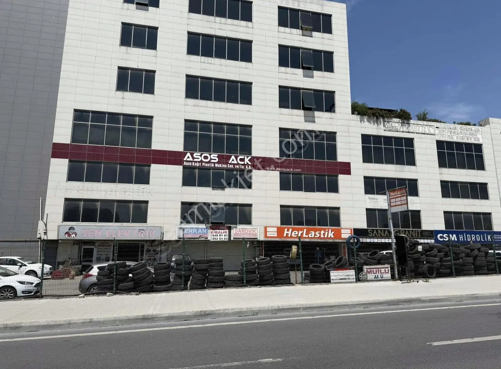 İkitelli Osb Atatürk Oto San. Sit Ata İş Merkezi Kiralık İşyeri