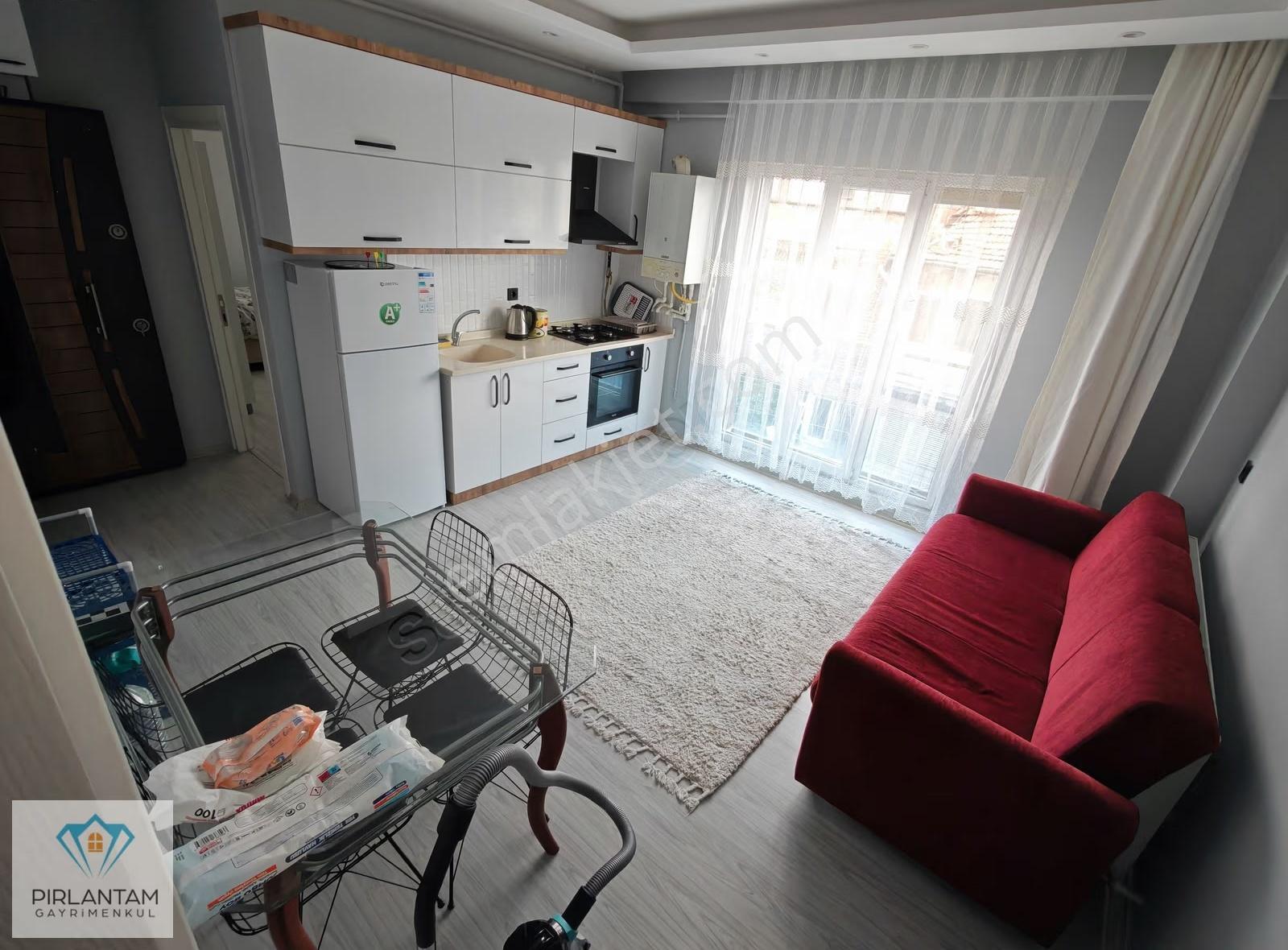 Merkezi Konumda Geniş Ve Ferah 1+1 Eşyalı Satılık Daire - Görsel 6
