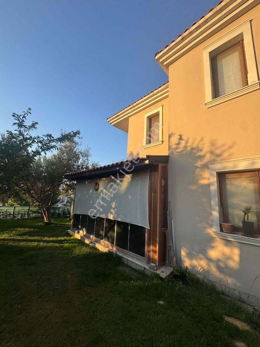 Foça Atatürk Mahallesinde Havuzlu Sitede Satılık Dubleks - Görsel 22