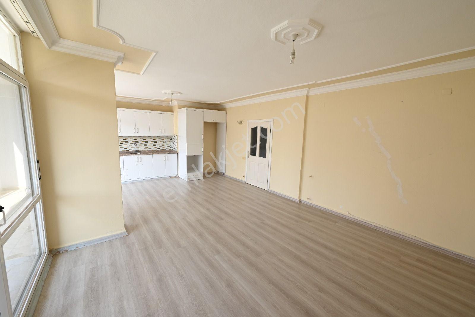 Üstünkent'ten Kargıpınarı'nda Plajda Özel Şezlonglu Kiralık 2+1 - Görsel 3