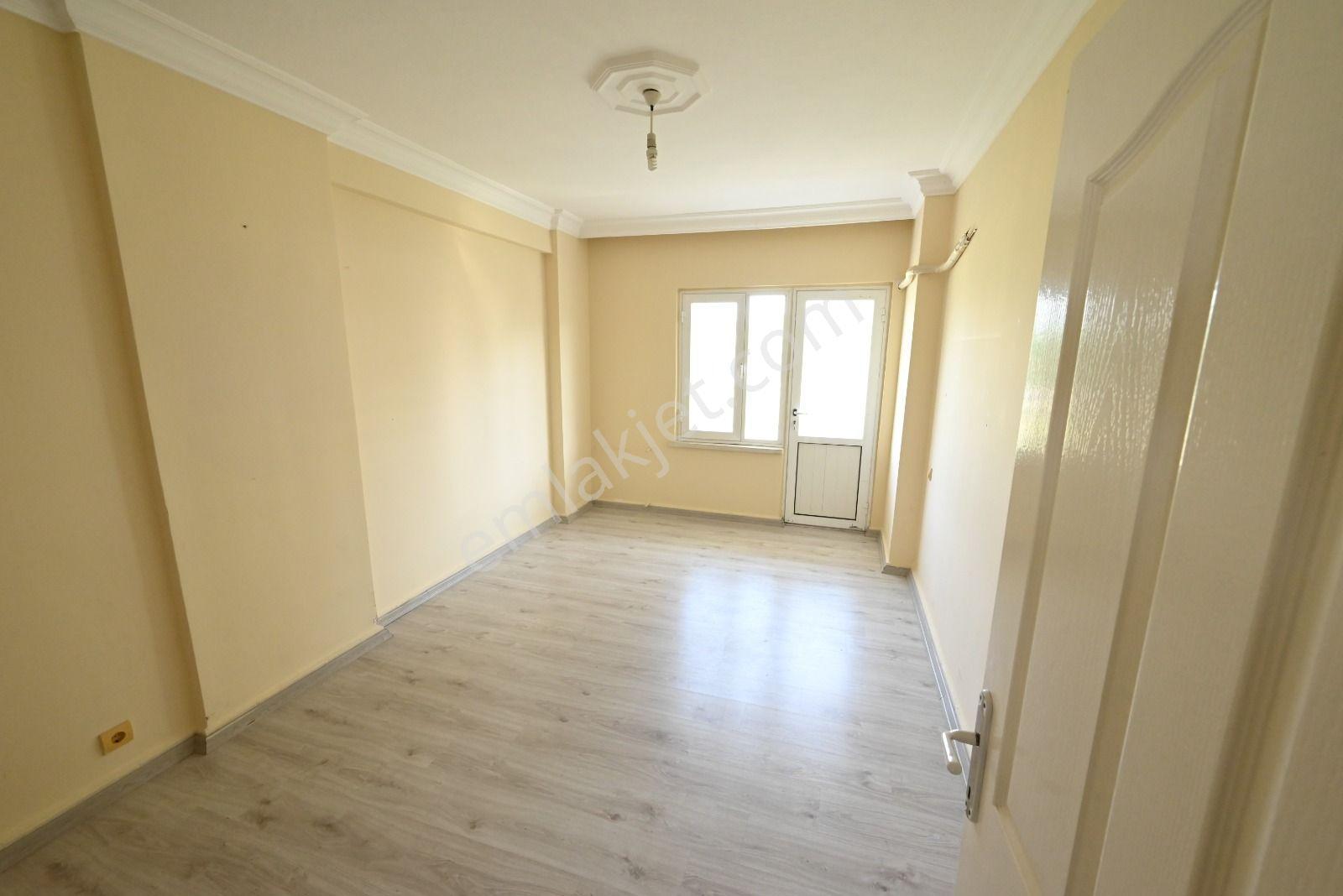 Üstünkent'ten Kargıpınarı'nda Plajda Özel Şezlonglu Kiralık 2+1 - Görsel 9