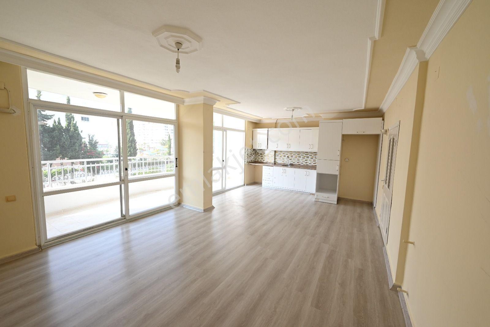 Üstünkent'ten Kargıpınarı'nda Plajda Özel Şezlonglu Kiralık 2+1 - Görsel 4