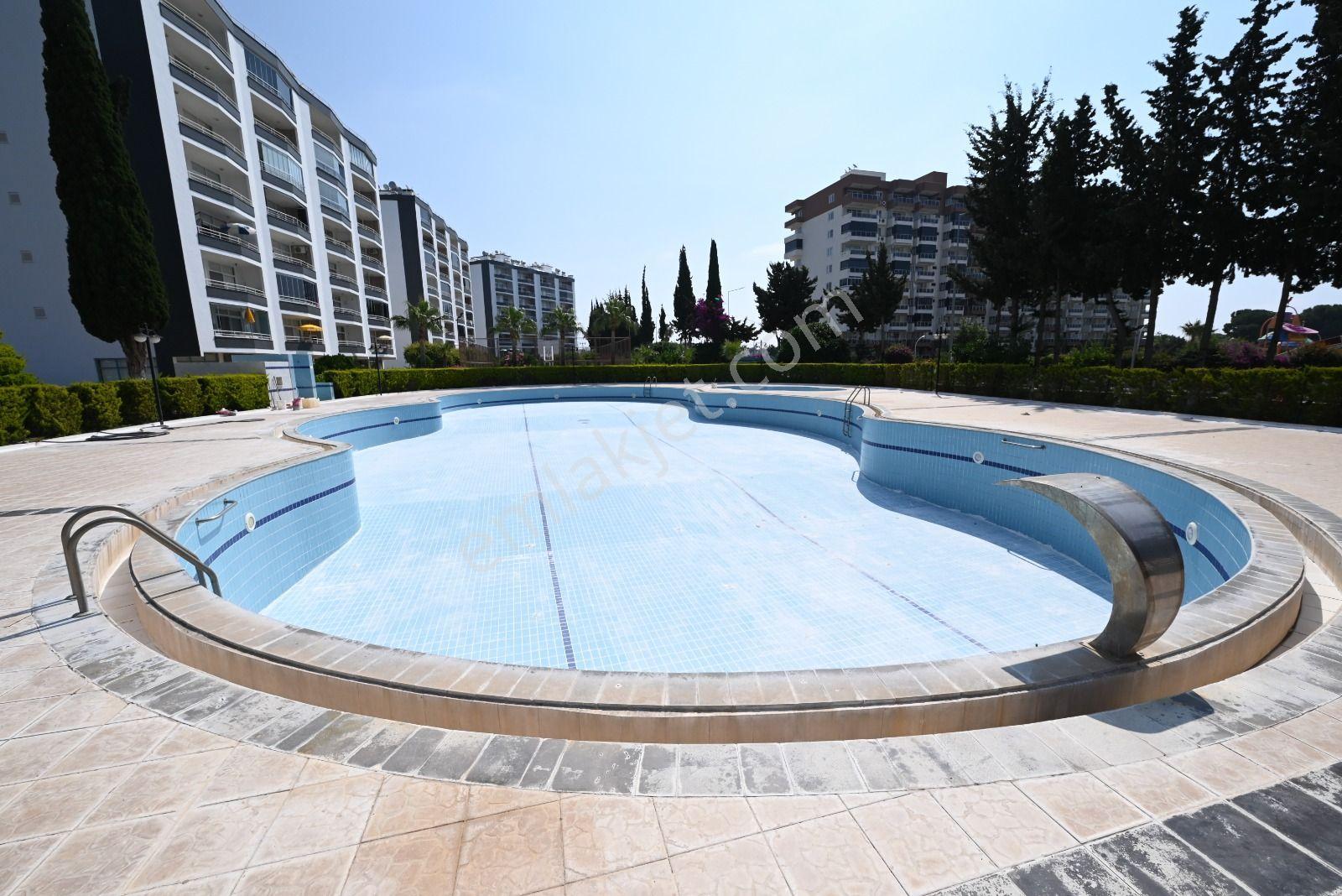Üstünkent'ten Kargıpınarı'nda Plajda Özel Şezlonglu Kiralık 2+1 - Görsel 35