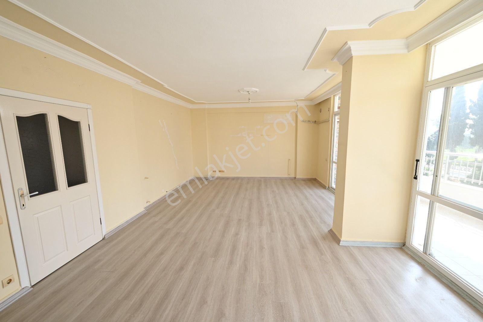 Üstünkent'ten Kargıpınarı'nda Plajda Özel Şezlonglu Kiralık 2+1 - Görsel 6