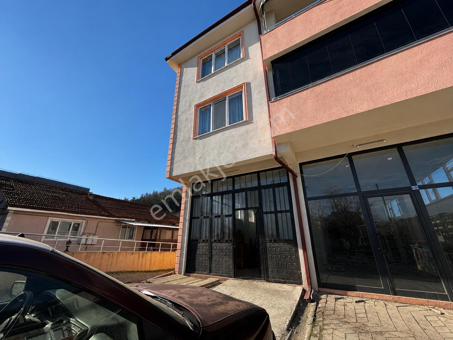 Cadde Üzeri İşlek Konumda Satılık İş Yeri Arifiye Neviye