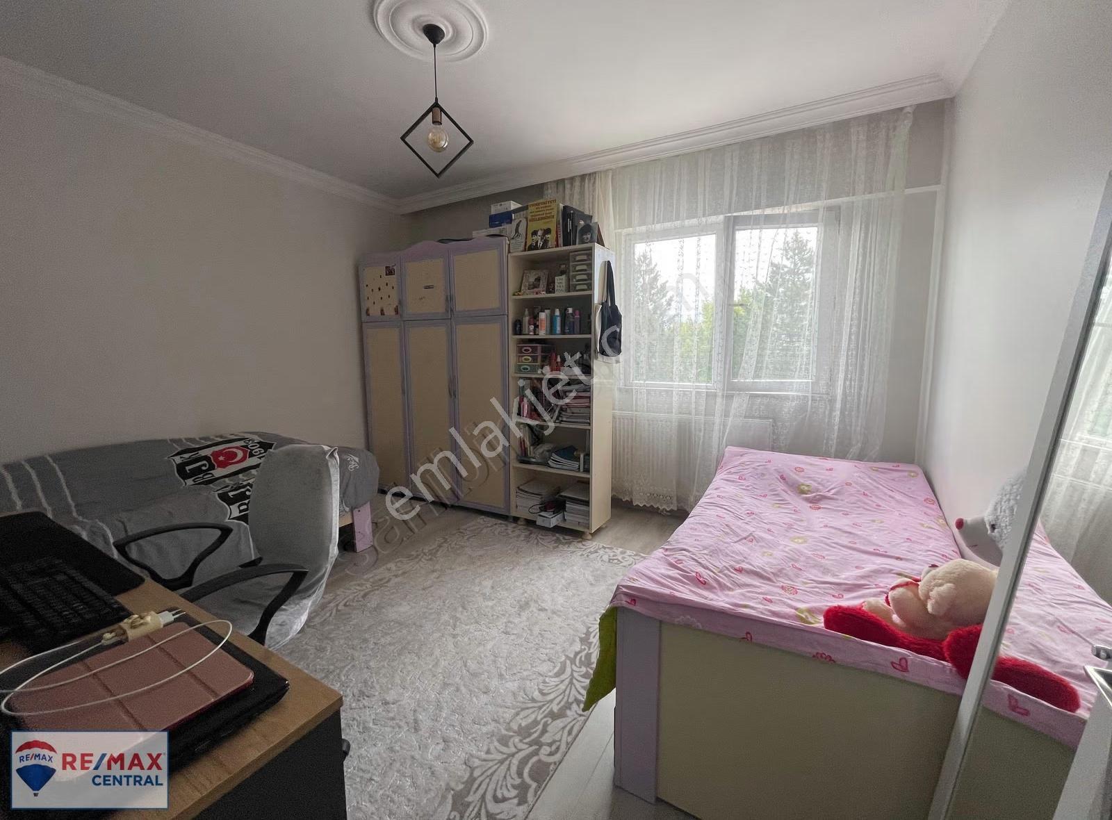 Re/max Central'dan Aksu Kenarında 3+1 Geniş Satılık Daire - Görsel 21