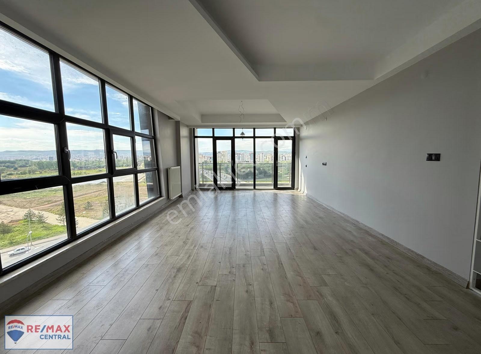 Re/max Central'dan Eğriköprü Mah. Benzersiz Konumda Satılık 4+1 - Görsel 14