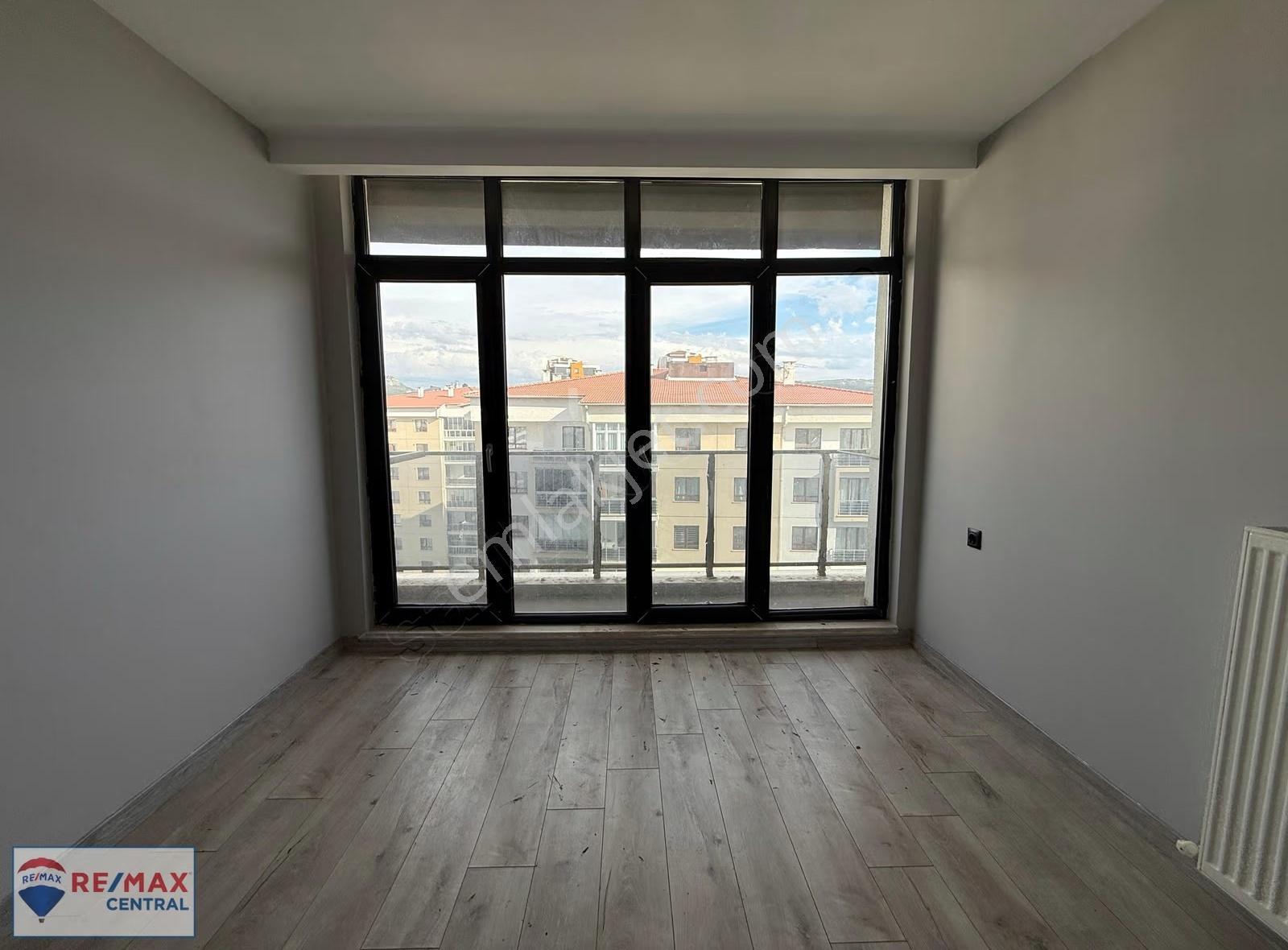 Re/max Central'dan Eğriköprü Mah. Benzersiz Konumda Satılık 4+1 - Görsel 26