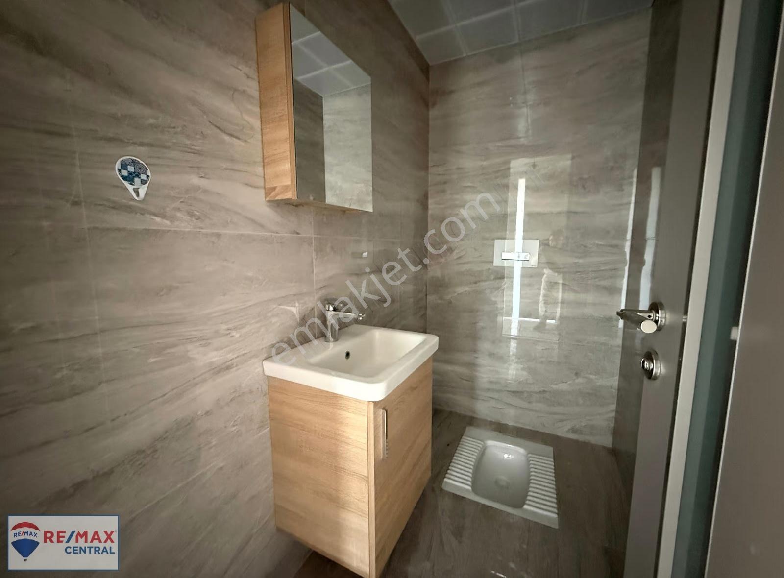 Re/max Central'dan Eğriköprü Mah. Benzersiz Konumda Satılık 4+1 - Görsel 3
