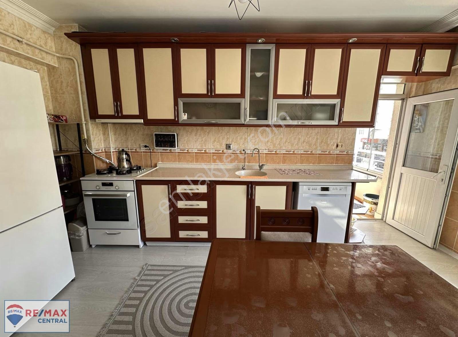 Remax Central'dan İstiklal Mah. 3+1 Satılık Daire - Görsel 12