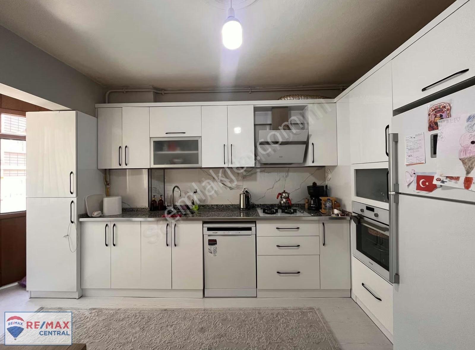 Remax Central`den Paşabey Mahallesinde Satılık 3+1 Daire - Görsel 14