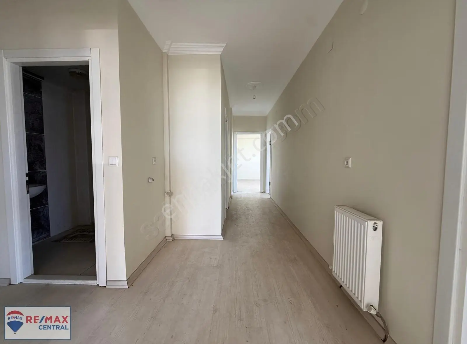 Re/max Central'dan Şeyhşamil Mah. Geniş Kullanışlı Satılık 3+1 - Görsel 4