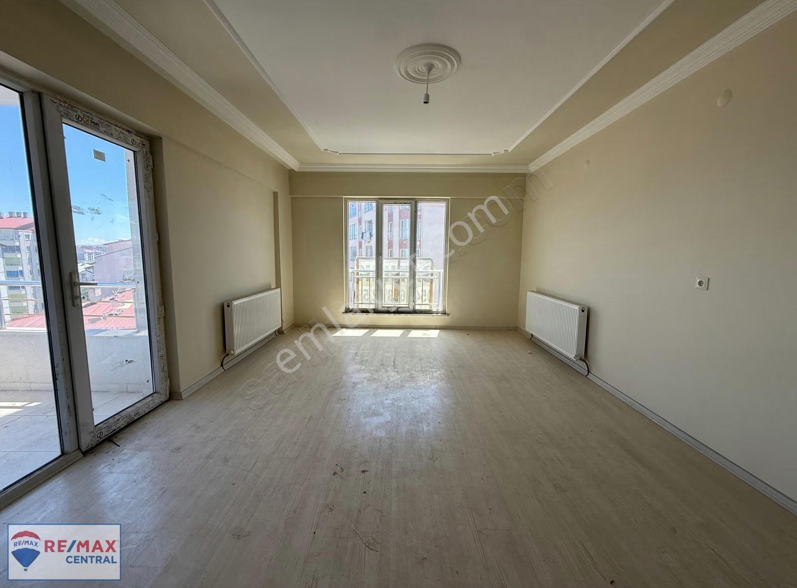 Re/max Central'dan Şeyhşamil Mah. Geniş Kullanışlı Satılık 3+1 - Görsel 10