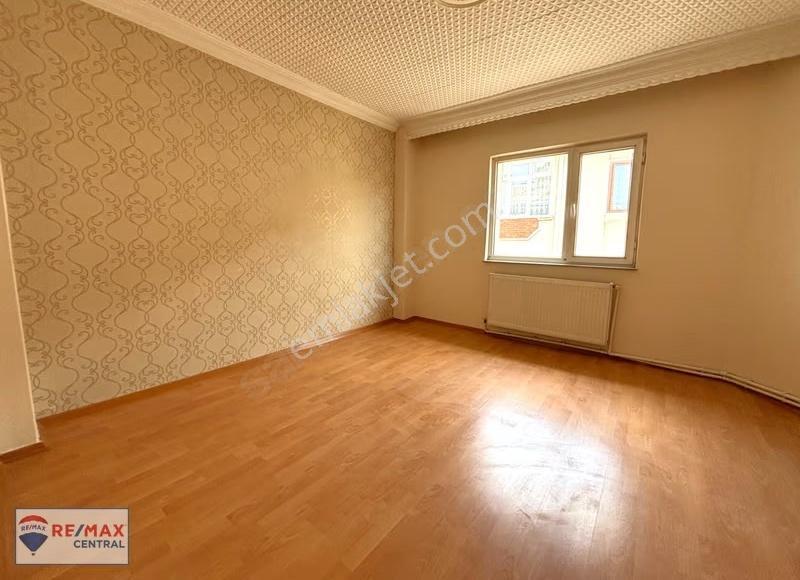 Remax Central'dan Kazancılar'da Asansörlü 2+1 Bakımlı Kiralık - Görsel 10