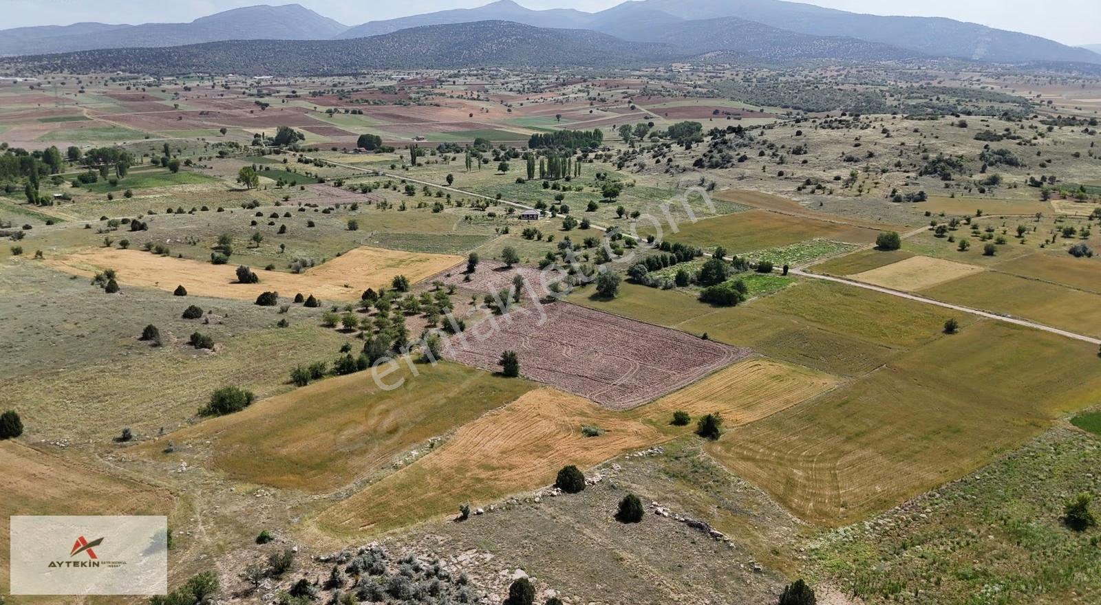 Akören Tülce Mahallesinde 2.825 M² Müstakil Tapulu Tarla - Görsel 3