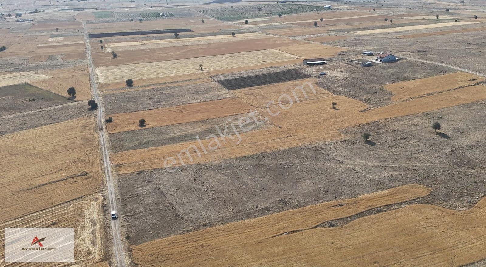 Akören Tülce Mahallesinde 3.106 M² Müstakil Tapulu Tarla - Görsel 3
