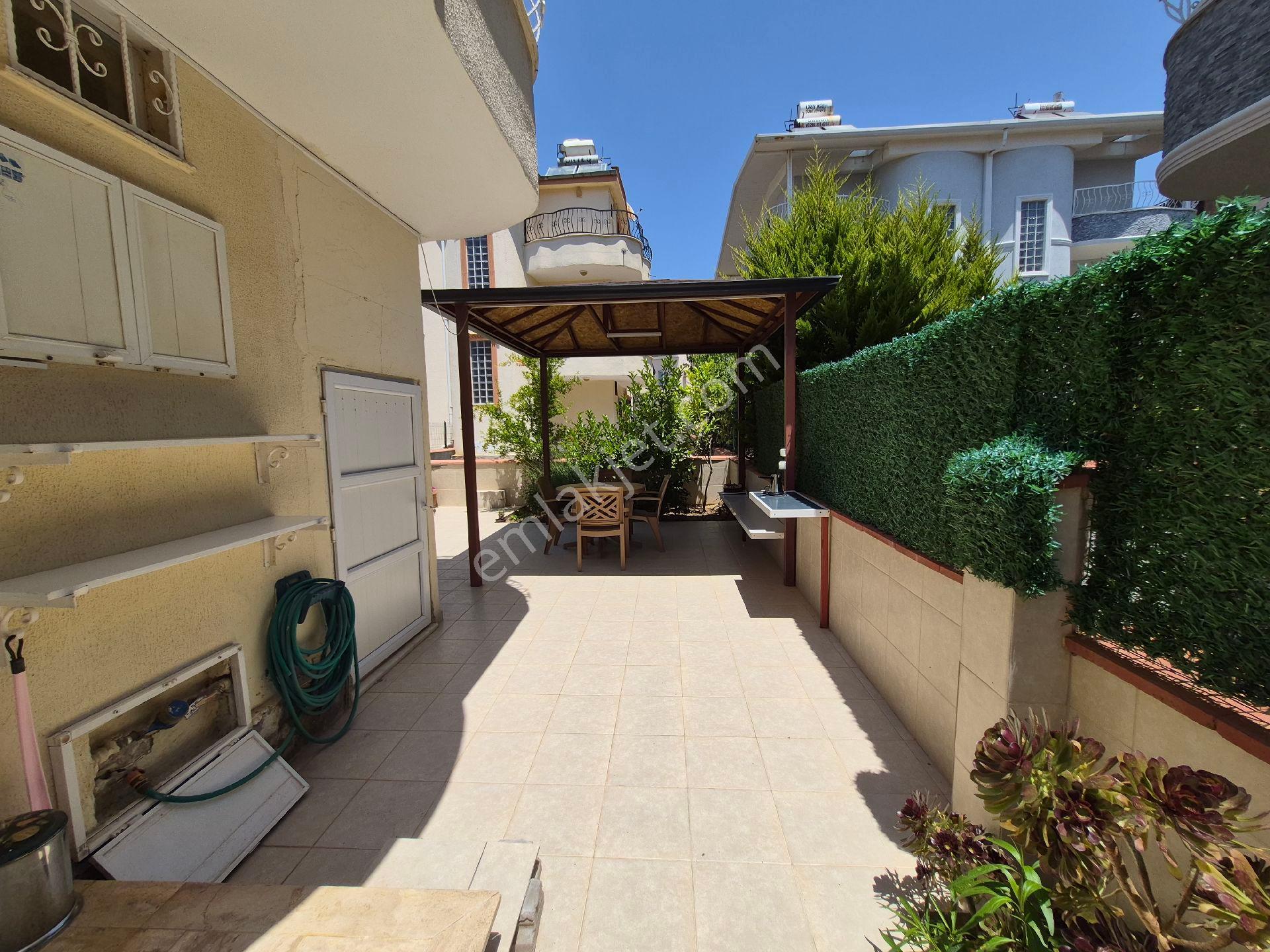 Didim De Satılık Altınkum Mahallesinde Yeşilkent Te 3+1 Tripleks Villa - Görsel 3