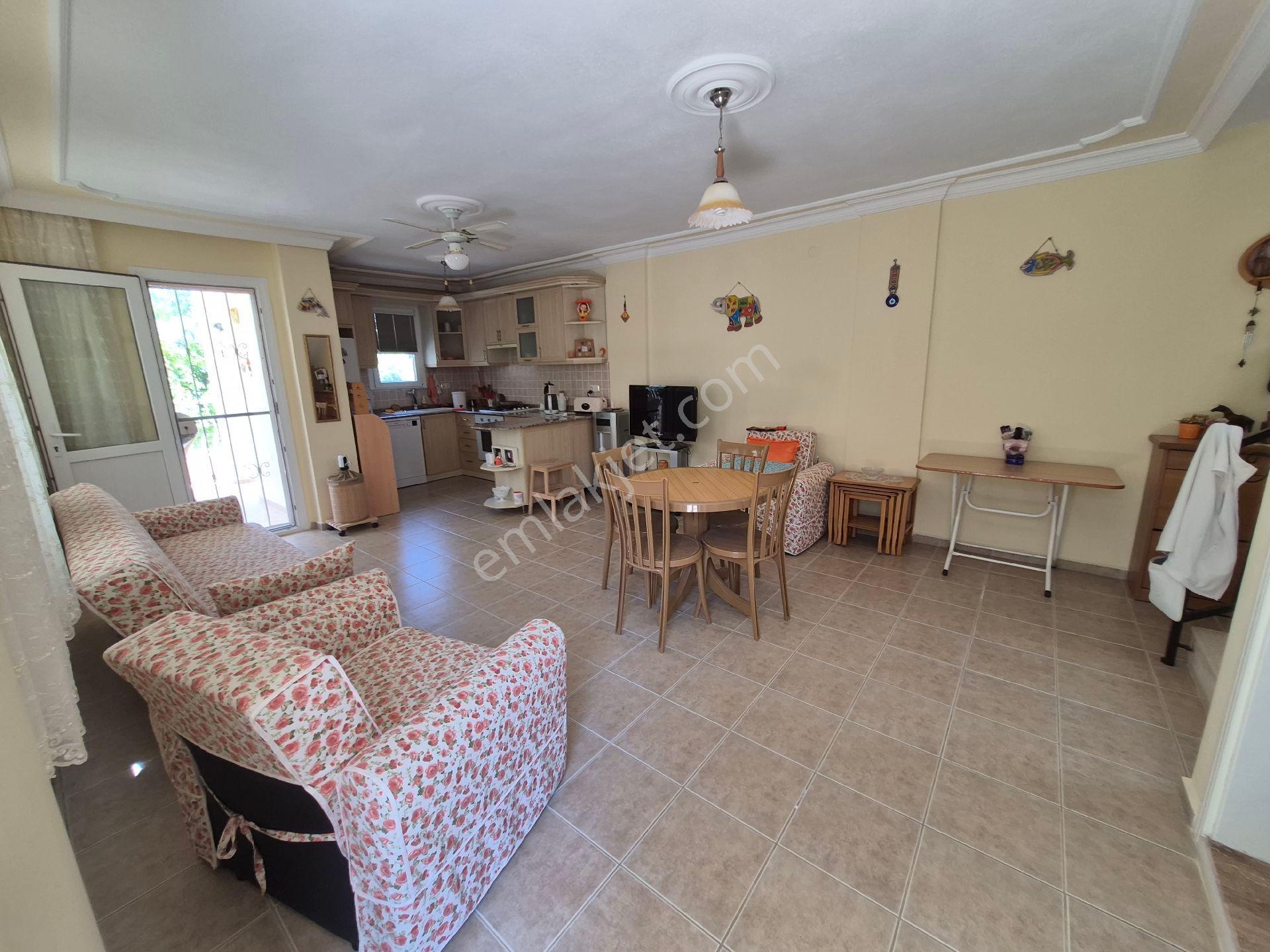 Didim De Satılık Altınkum Mahallesinde Yeşilkent Te 3+1 Tripleks Villa - Görsel 10