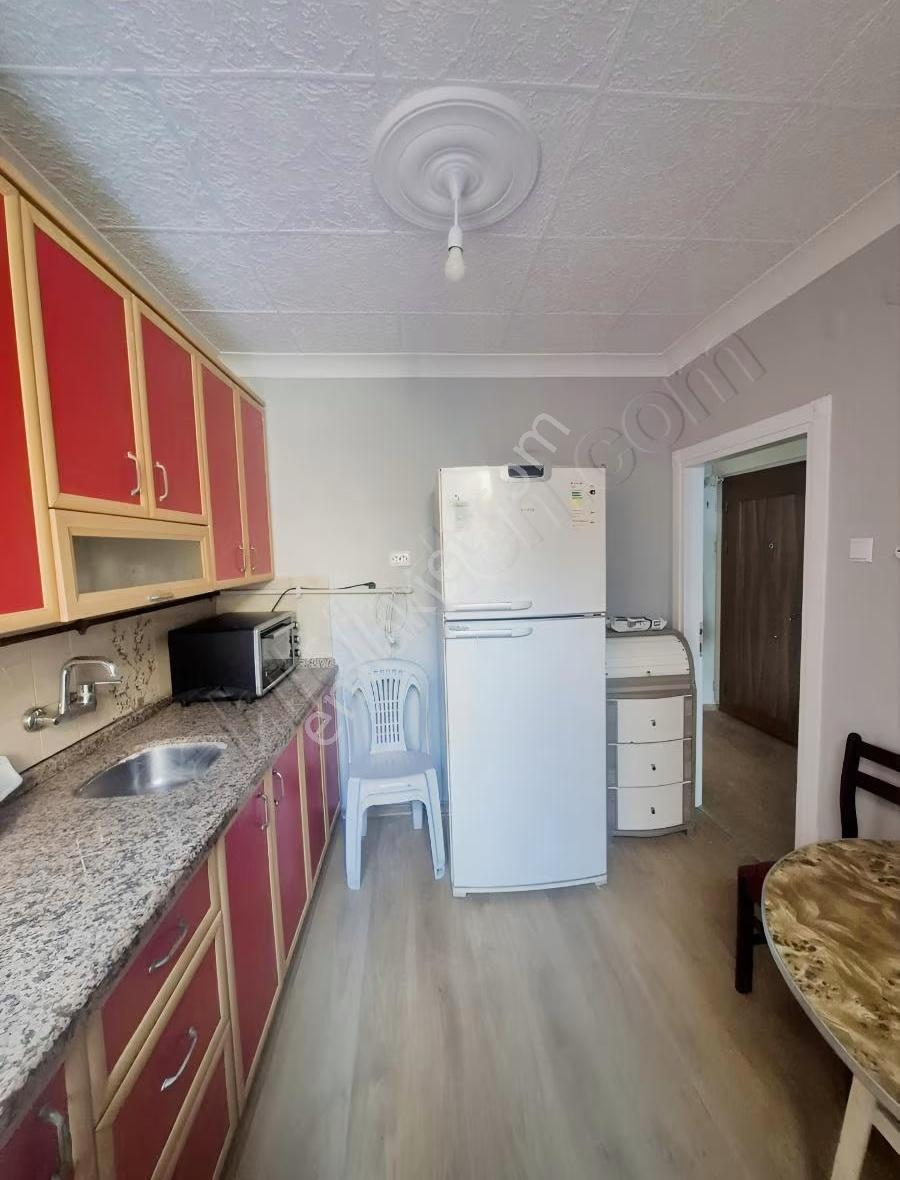 Deniz Manzaralı 2+1 100m2 Satılık Daire - Görsel 13