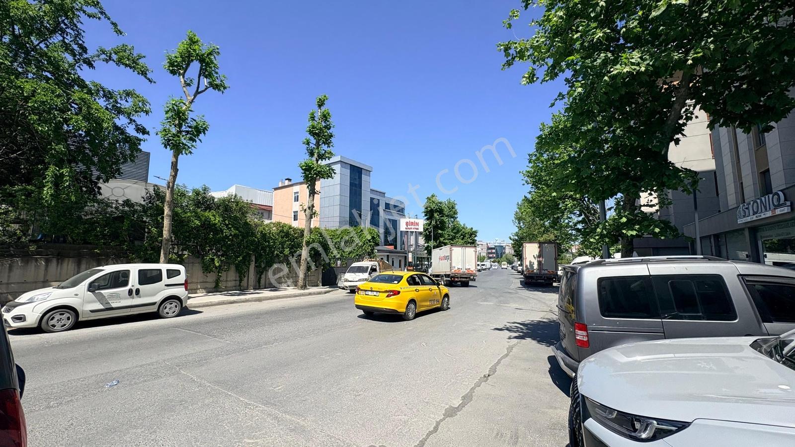 Beylikdüzü Adnan Kahveci Mahallesi Kiralık Dükkan - Görsel 11