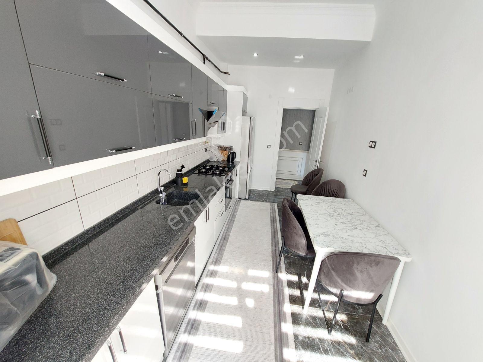 Kadıköy'de,otel Konseptli, Ultra Lüks Eşyalı 2+1 Daire - Görsel 12