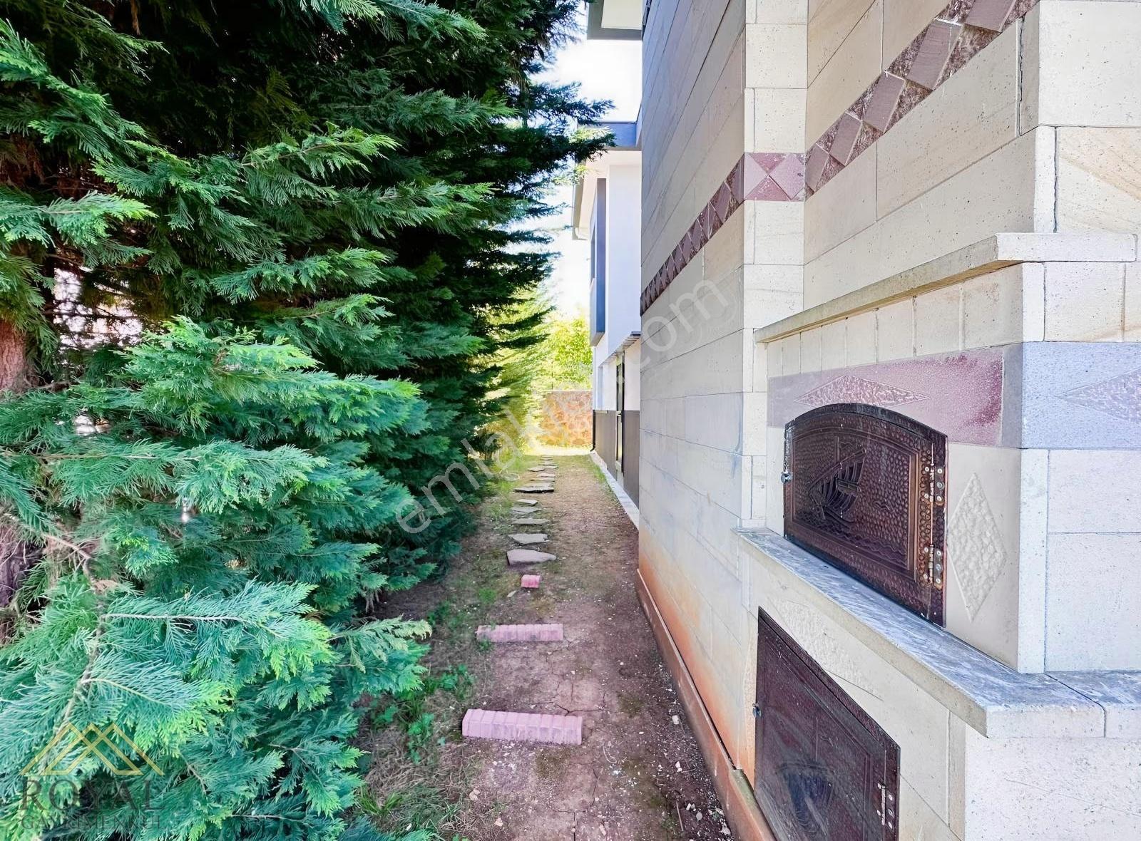 Trabzon Pelitli'de Satılık Deniz Ve Doğa Manzaralı Fırsat Villa - Görsel 15
