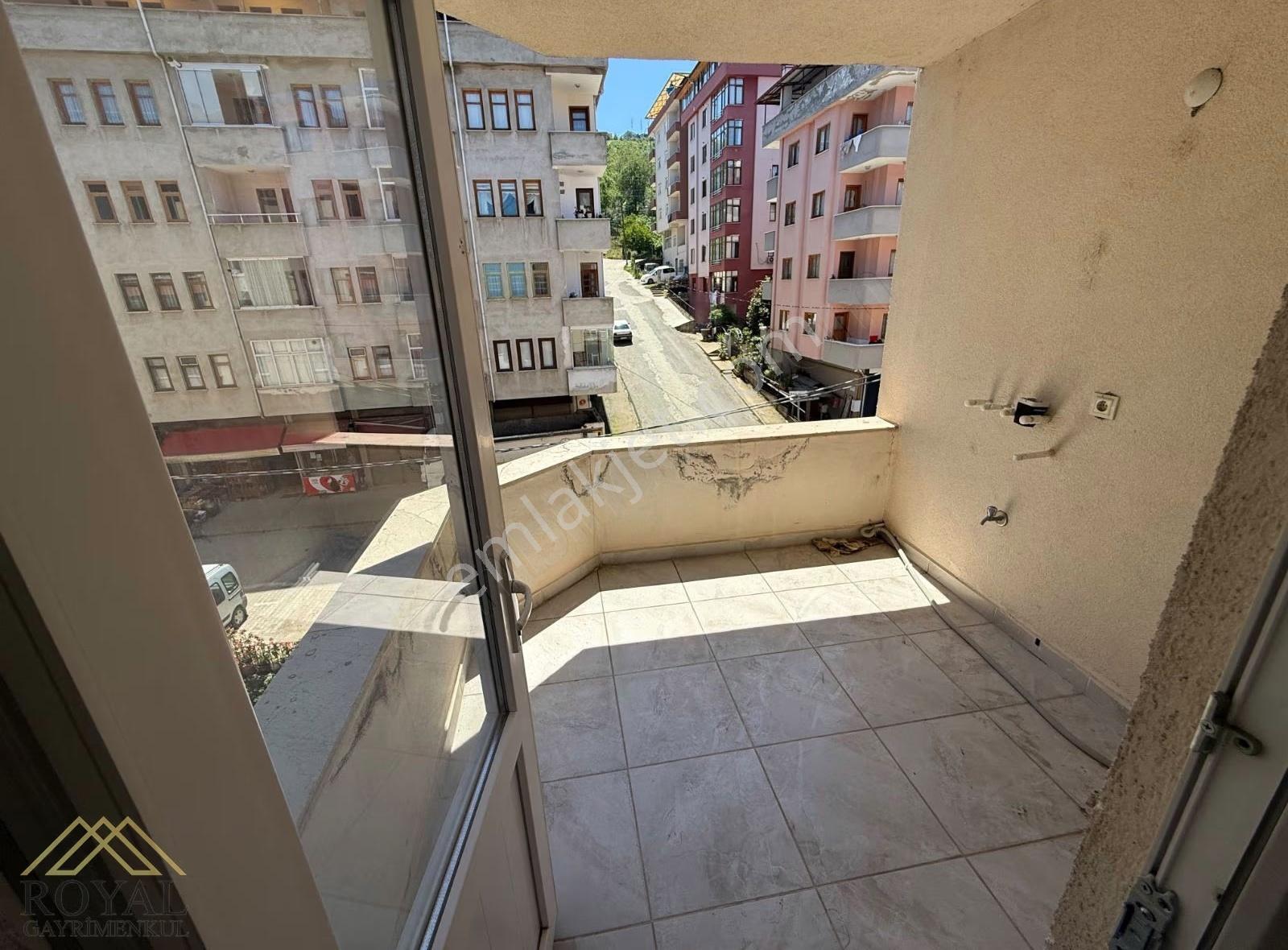 Yomra Sancak Mahallesi'nde Satılık Ferah 3+1 Daire - Görsel 9